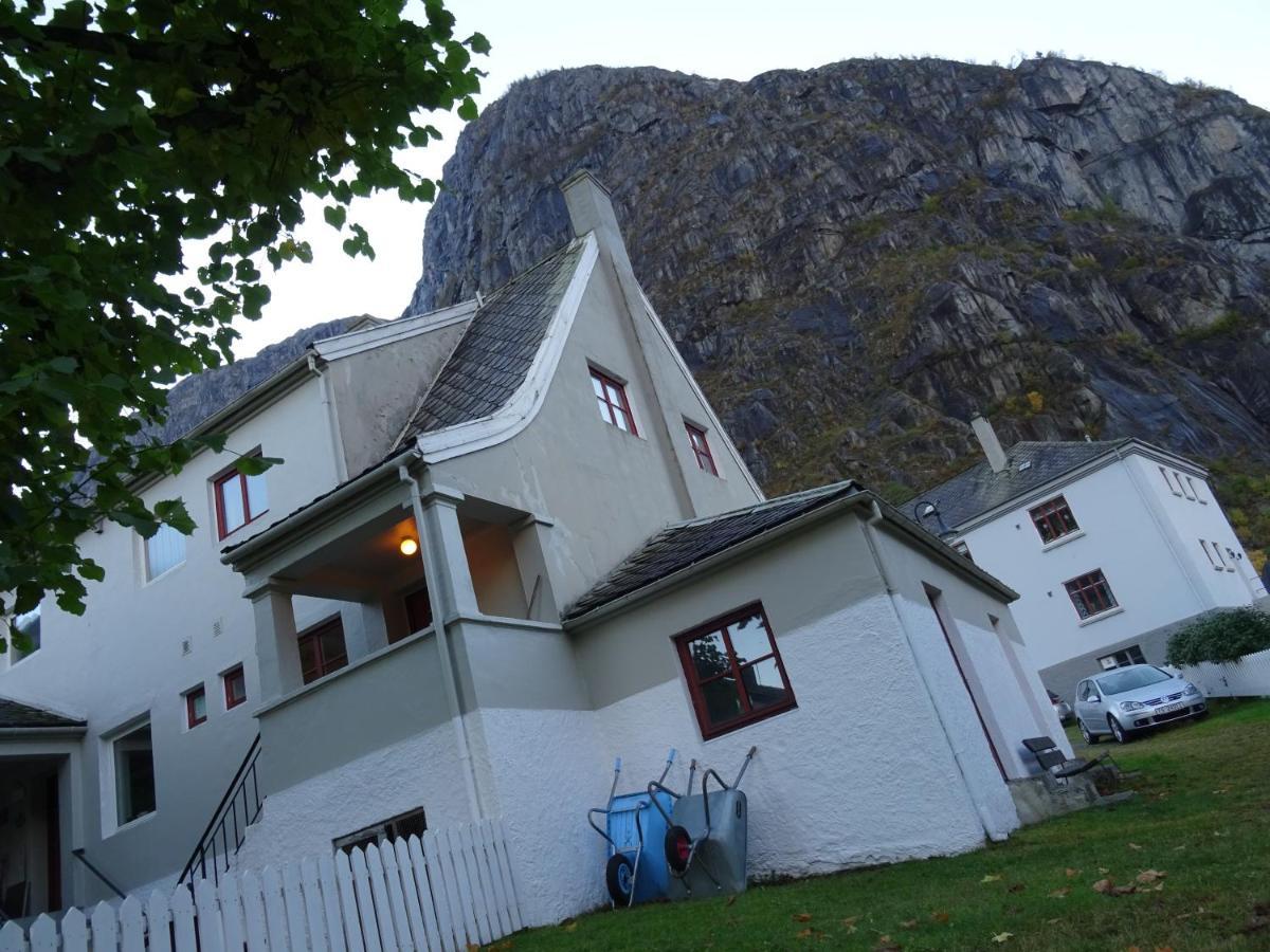Villa Fjordshelter- Cozy Townhouse à Tyssedal Extérieur photo